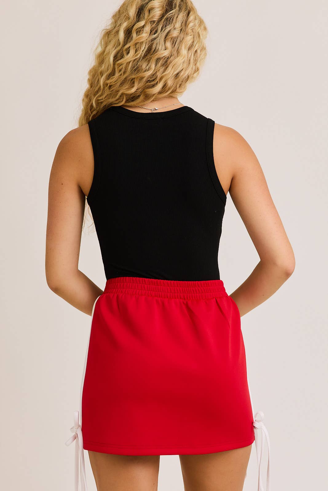 Round Neck Sleeveless Bodysuit - Black
